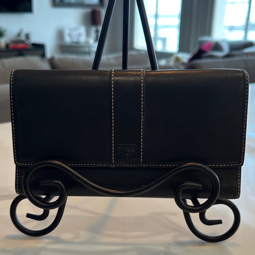 Coach Black Leather Wallet with Contrast Stitching